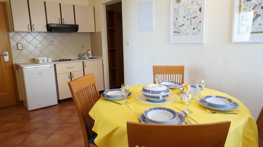 Villa Dvorine Tisno Δωμάτιο φωτογραφία