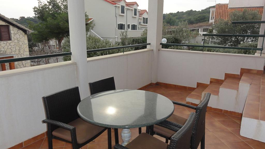 Villa Dvorine Tisno Εξωτερικό φωτογραφία